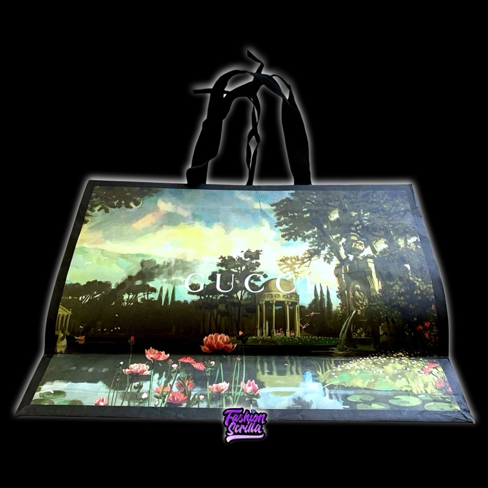 Gucci Garden Limited Edition Artistic Landscape Tote Authentic Shopping Bag - Picture 2 of 3